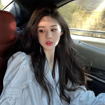 远看是蔚蓝的春天